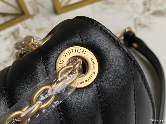 Cheap NEW VUITTON WAVE BAG LOUIS CHAIN 0701